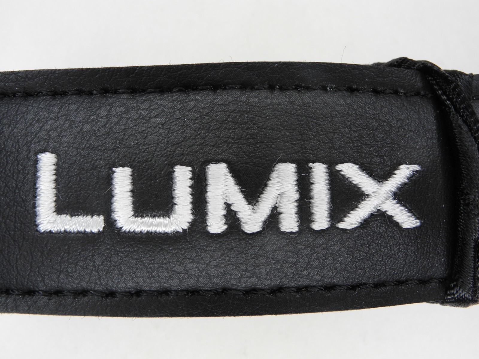 NEW Panasonic Lumix Black / White 1" Camera Neck Strap