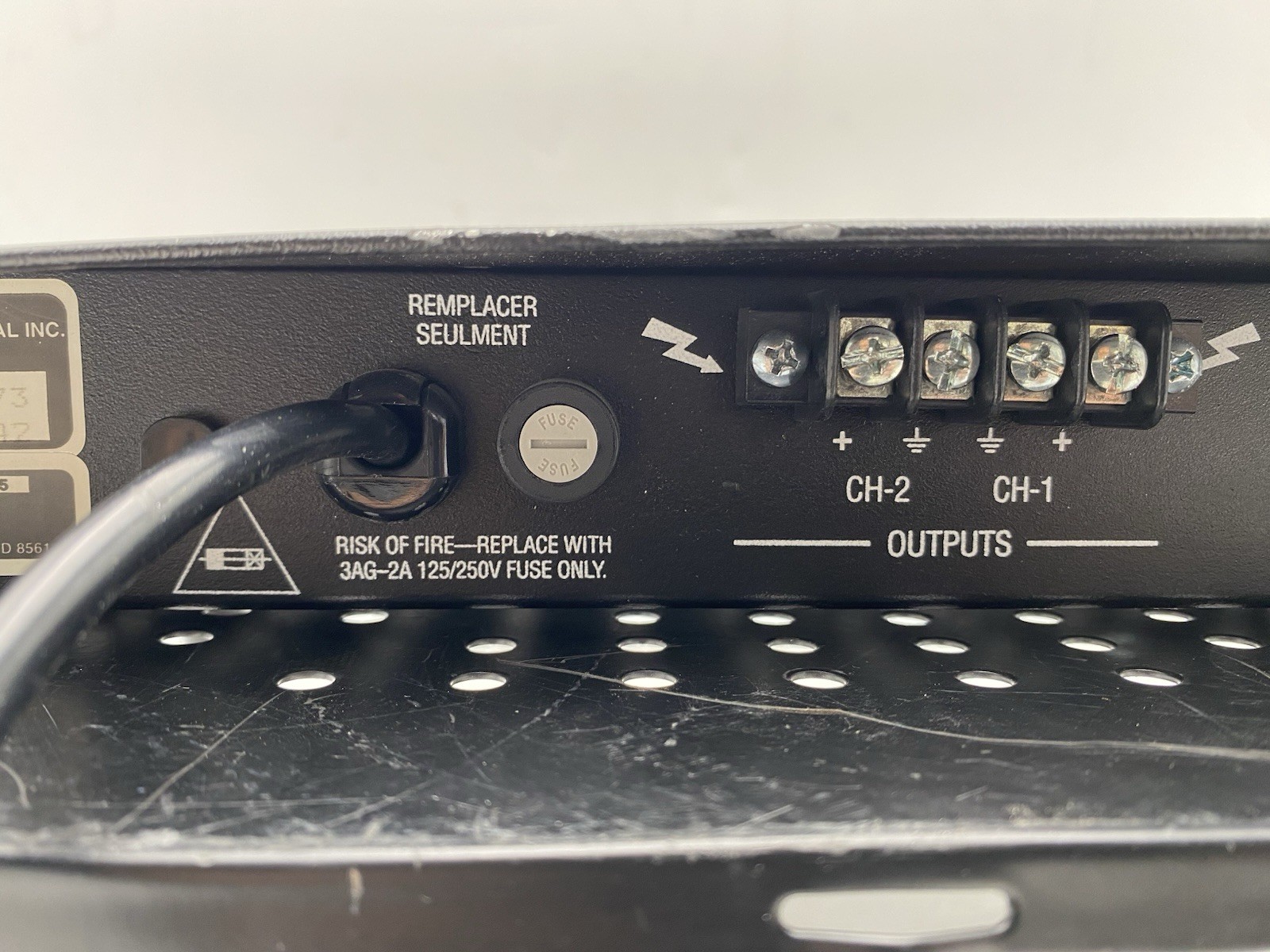 Crown D-75A 2-Channel Power Amplifier