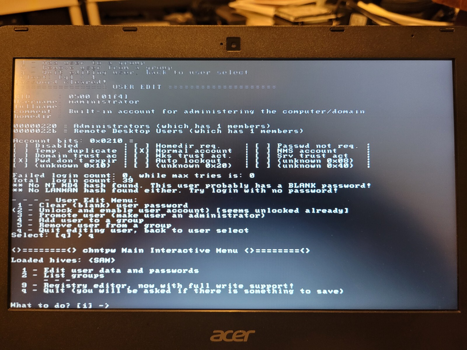 NT Password & Registry Editor (Blank Win10 Passwords ) Bootable on 4G USB Stick!
