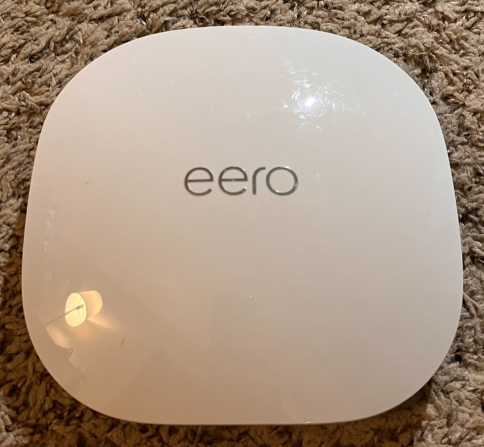 eero PoE 6 1.6 Gbps Wi-Fi Hotspot Modem - T010001 "No Power Cord"
