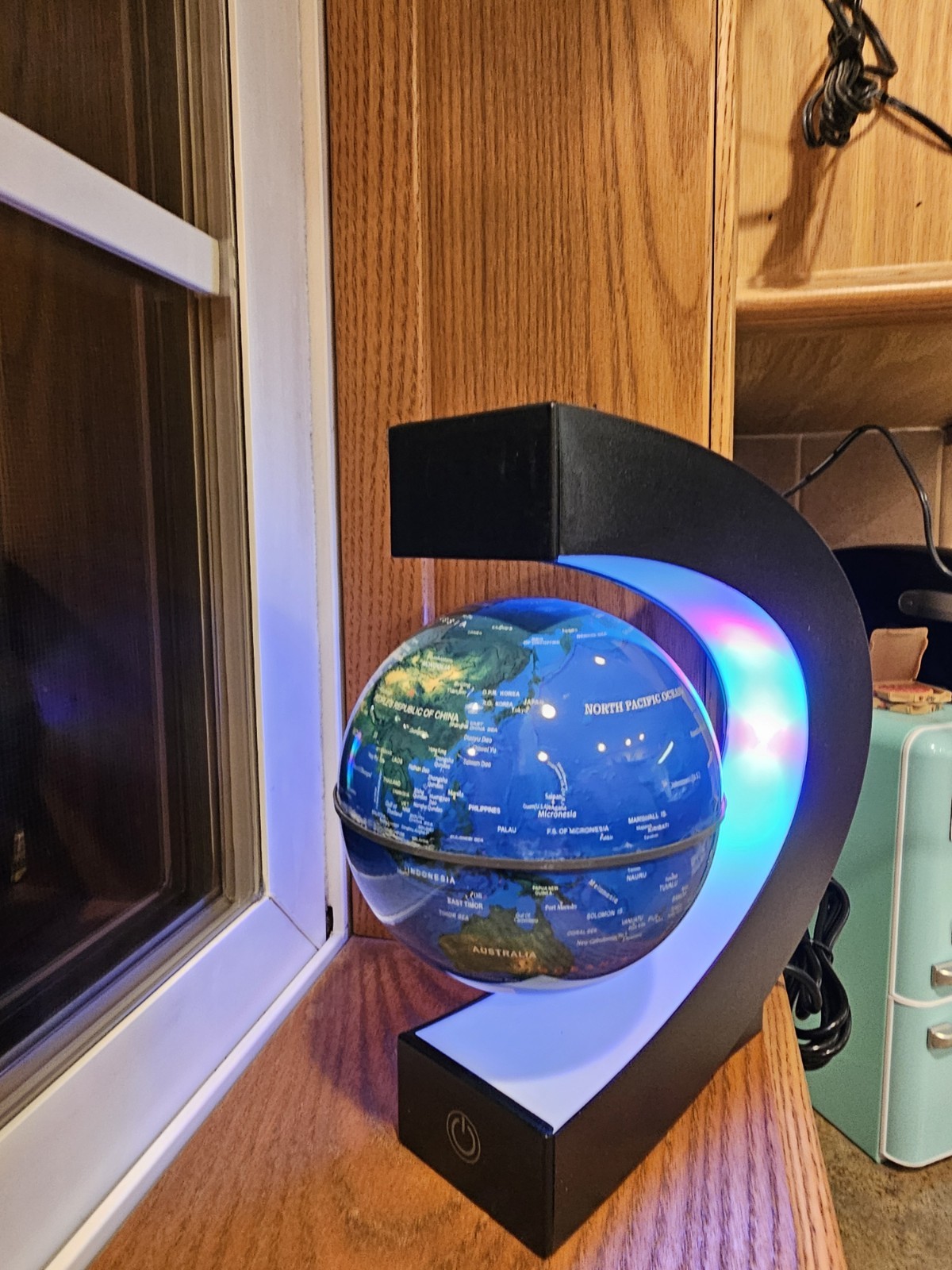 Magnetic Levitating Floating Globe with LED Lights, Cool Gadgets C Frame Globe