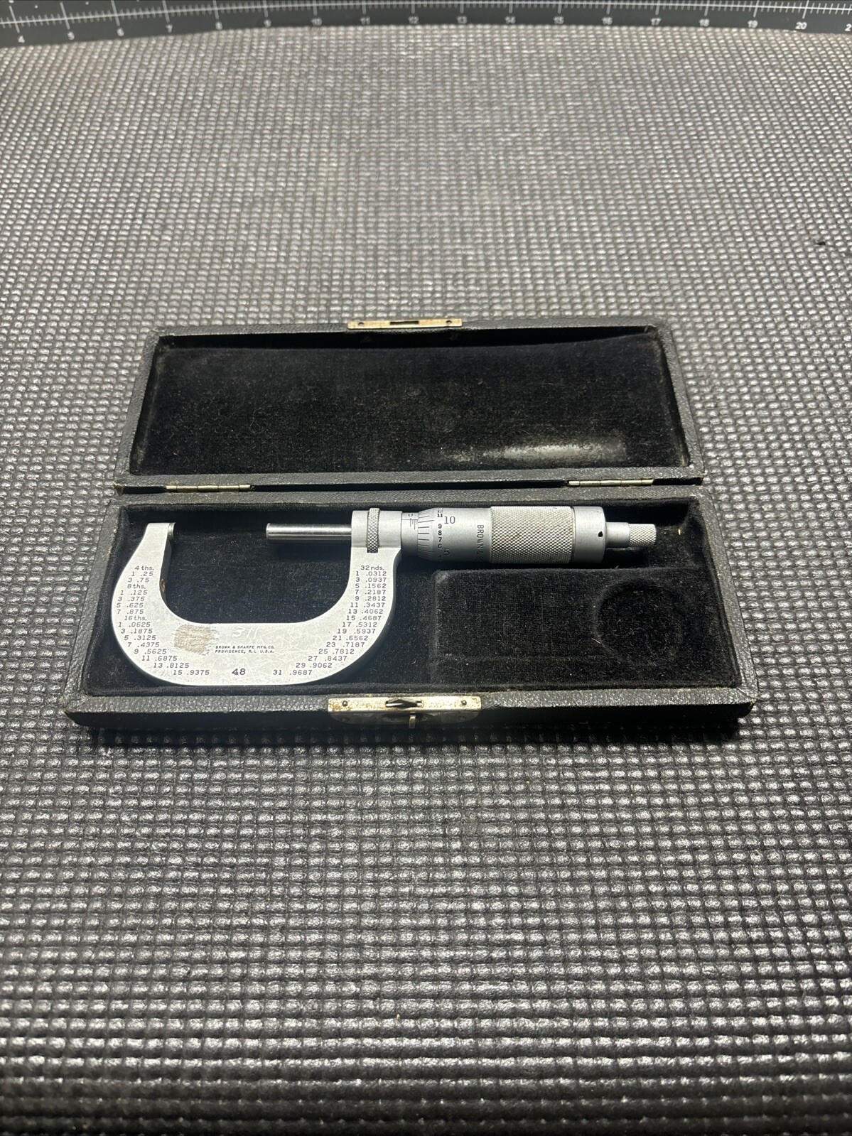 Vintage Brown and Sharpe #48 1"-2" micrometer
