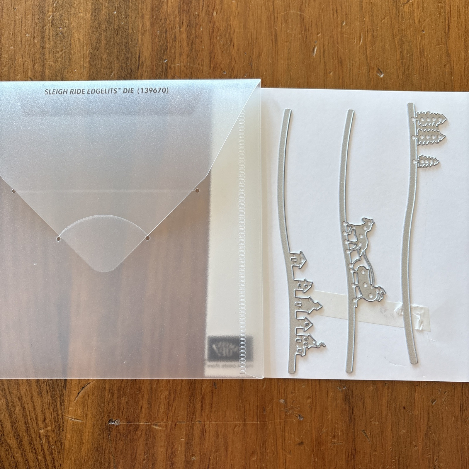 StampinUp! SLEIGH RIDE EDGELITS DIE - 3 Landscape Curves Holidays