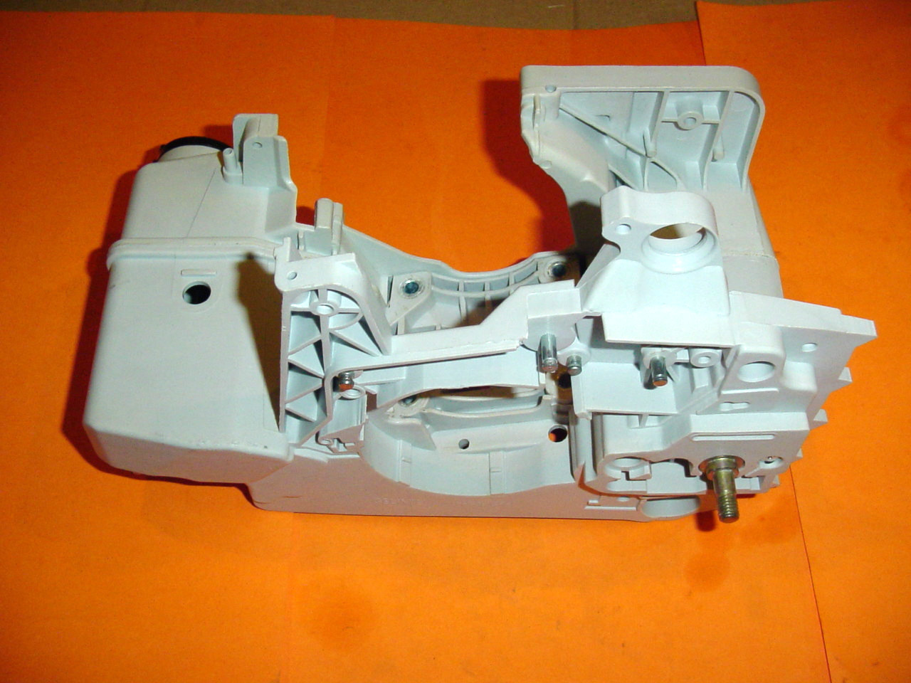 GAS OIL TANK HOUSING FOR STIHL 029 039 MS290 MS310 MS390 CHAINSAW  ---  BAY 9057