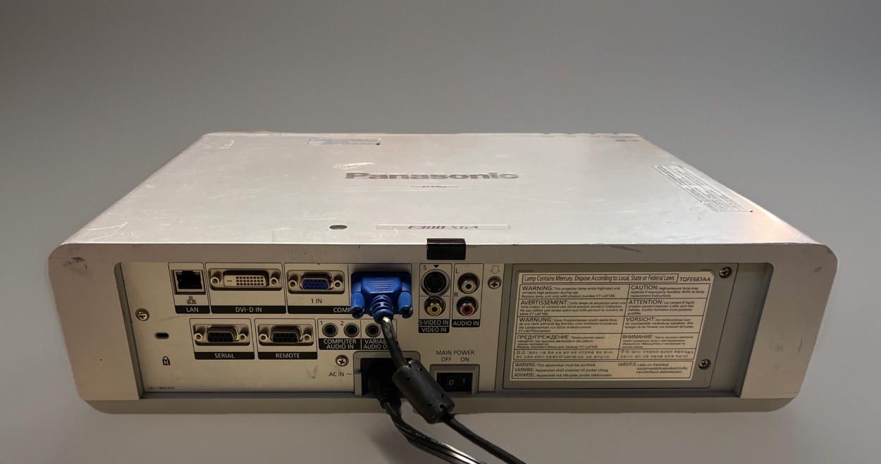 Panasonic PT-F300U XGA LCD Projector 91% Filter