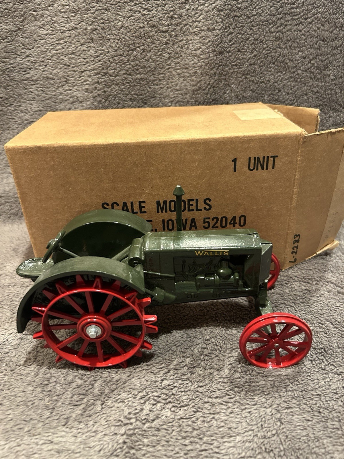 J.L. Ertl Collector Series #6 1383 Wallis  1/16 diecast farm tractor replica