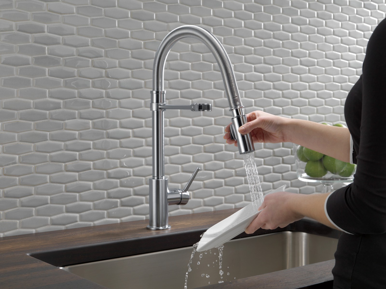 Delta Trinsic Single-Handle Pull-Down Spring Kitchen Faucet - Arctic Stainless