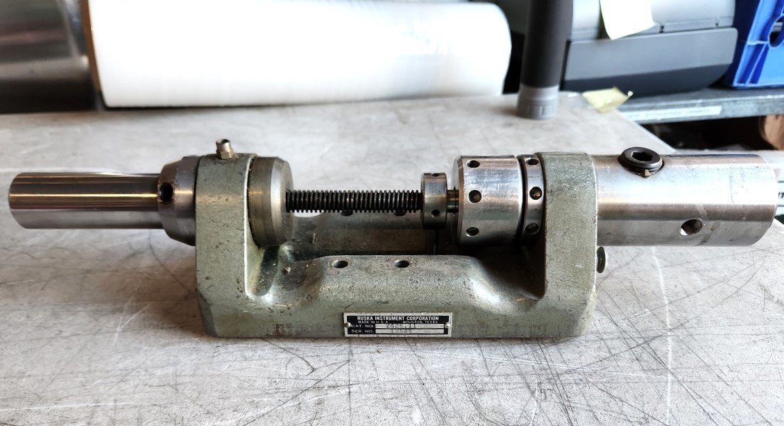 Ruska Instruments 2426.11 High-Precision Screw-Type Positive Displacement Pump
