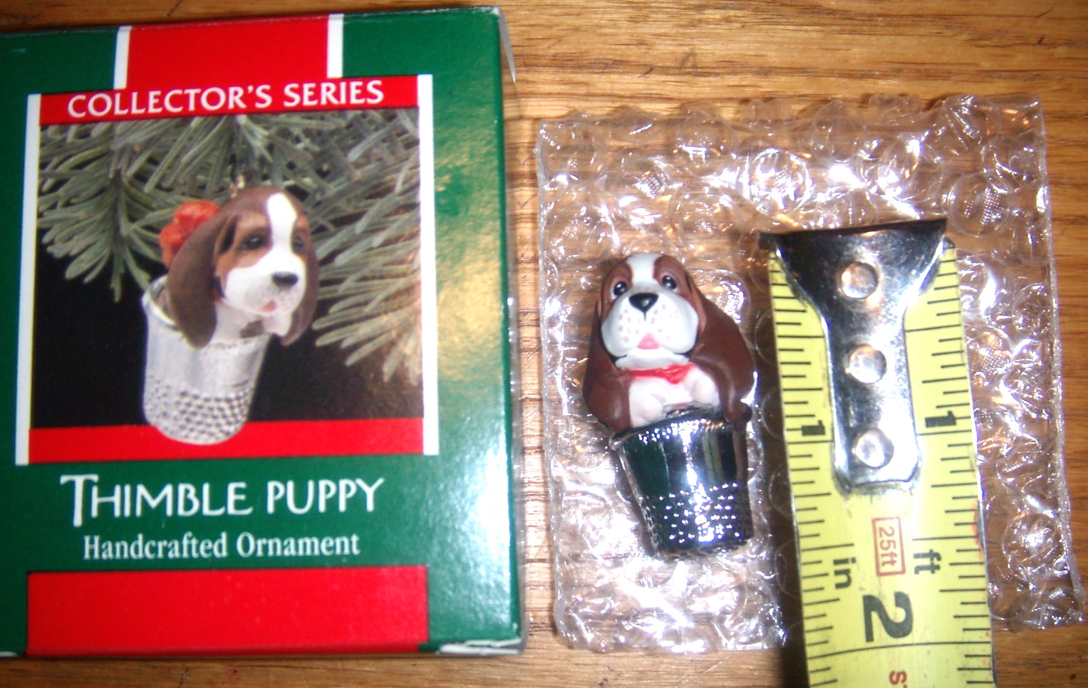 HALLMARK KEEPSAKE NEW 1989  MINATURE THIMBLE (PUPPY IN THIMBLE) MIB FREE SHIP