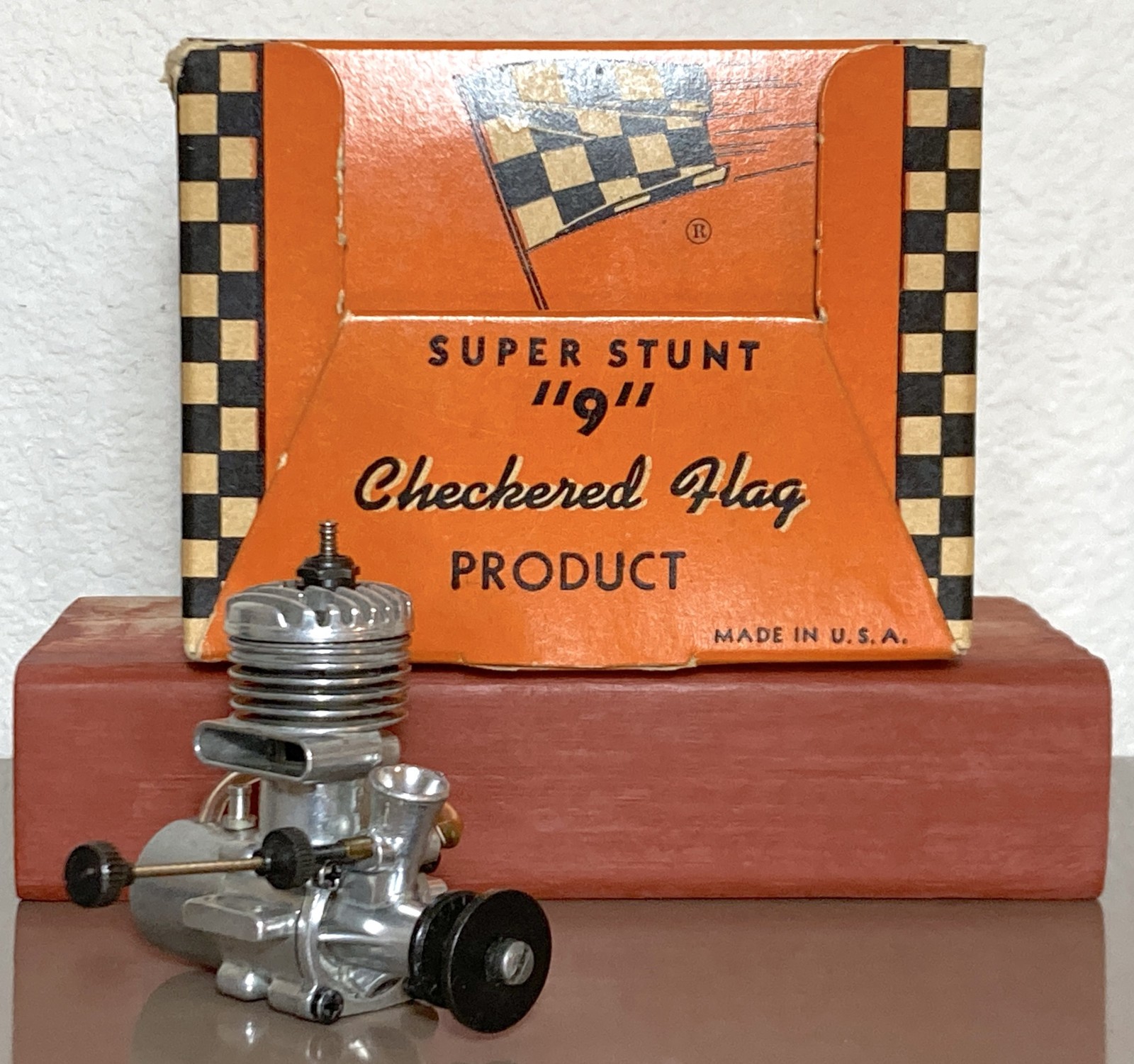 McCoy Super Stunt 9 - model airplane engine - New In Box