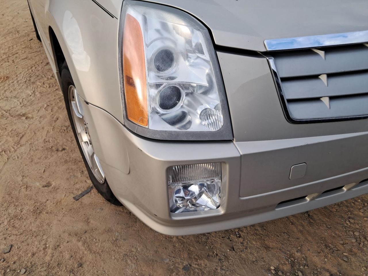 SRX 2008 Glove Box 4775038