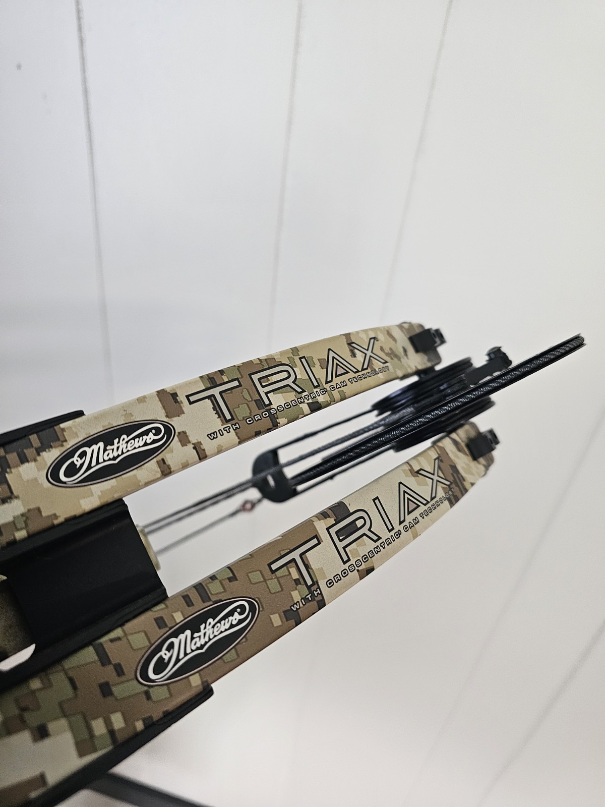 Mathews Triax Compound Bow
