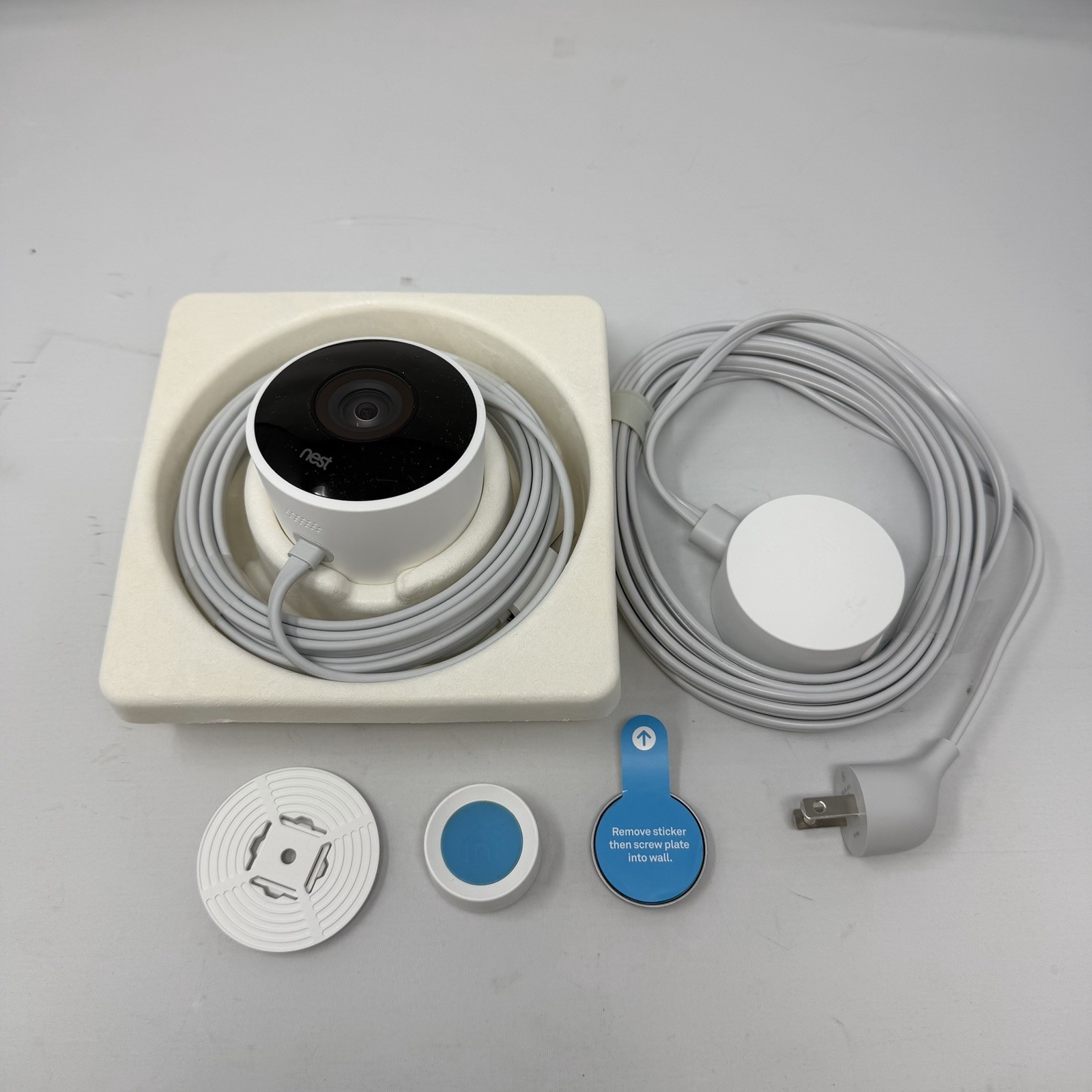 NEW OPEN BOX Google Nest Cam Outdoor Security Camera Wi-Fi Wired 1080P NC2100ES
