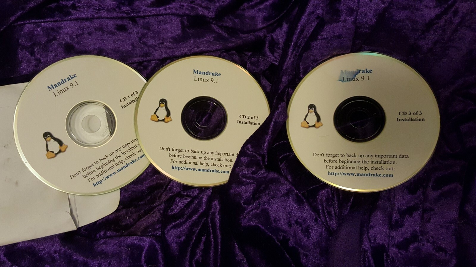 MANDRAKE LINUX 9.1 set lot o 3 INSTALLATION DISCS PC CD-ROM ROMS ROM's operation