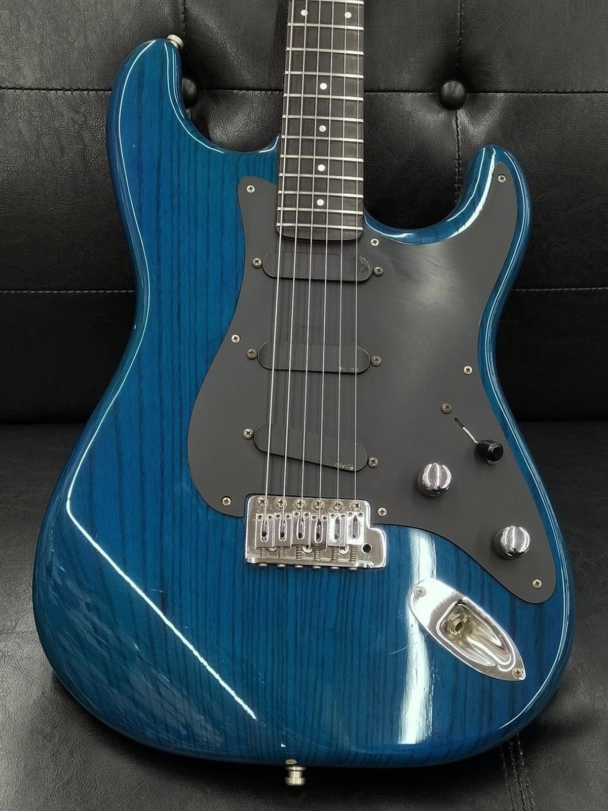 MOON ST-175 EMG Used Ash body Maple neck Ebony fingerboard Blue w/Hard case