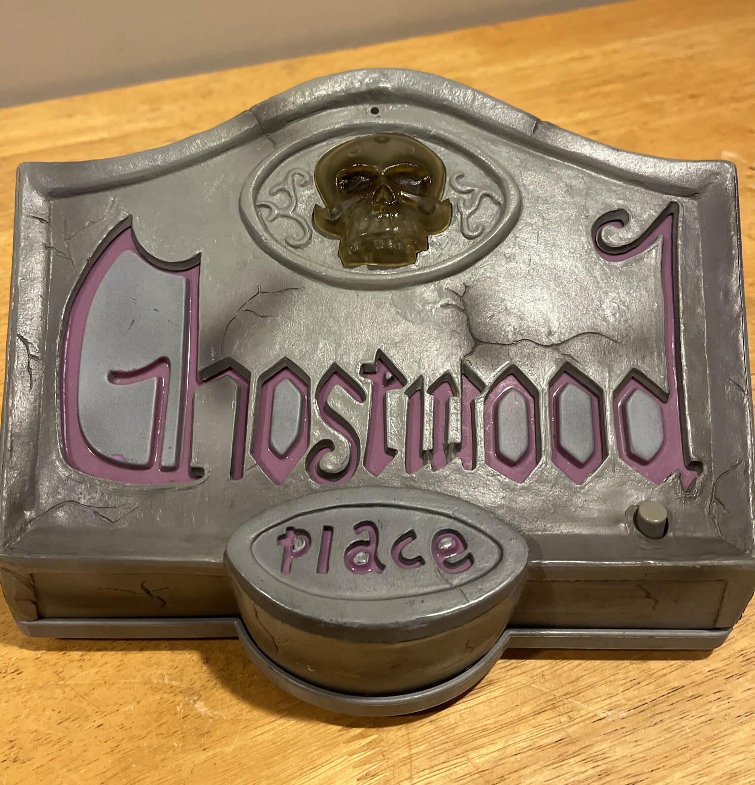 Gemmy Motion Ghostwood Place Sign Grave Marker Halloween Prop Decoration Tested