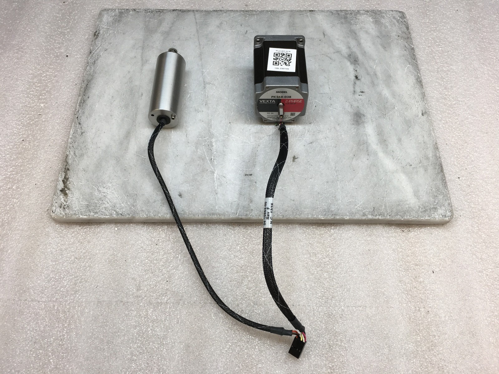 Vexta Stepping Motor Model PK268-03B 2-Phase 1.8/Step DC 3A 1 Ohm