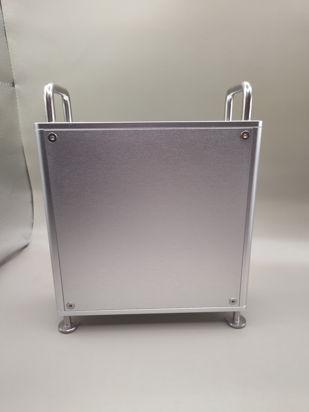 Stand for 2024 Mac Mini M4/M4 Silver, ALUMINUM-silver