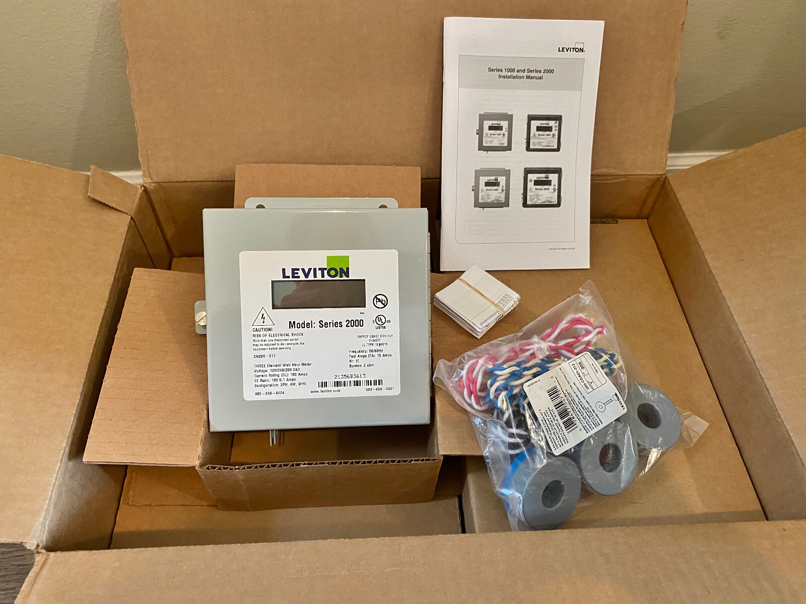 Leviton 2K208-1SW Series 2000 Indoor Usage Meter 3 Solid Core CTs 480V 100A