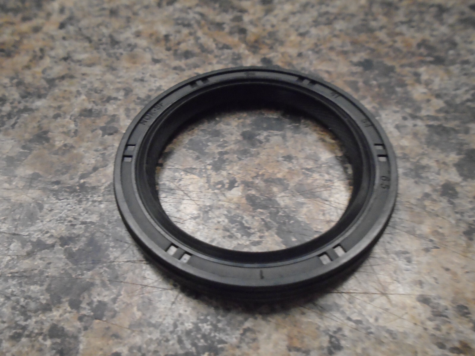 ENGINE OIL SEAL FITS BRIGGS & STRATTON 499145 795387 690947 791892 41X54X6.5 BS1