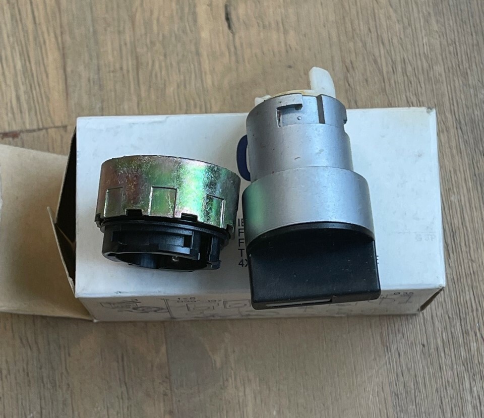 GENERAL ELECTRIC 080SMBN 3 POSITION SELECTOR SWITCH NEW IN BOX