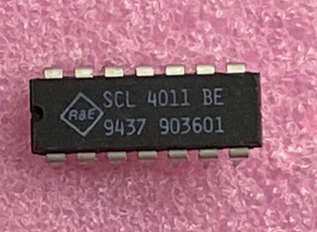 R&E SCL4011BE quad 2-input NAND gate Integrated Circuit