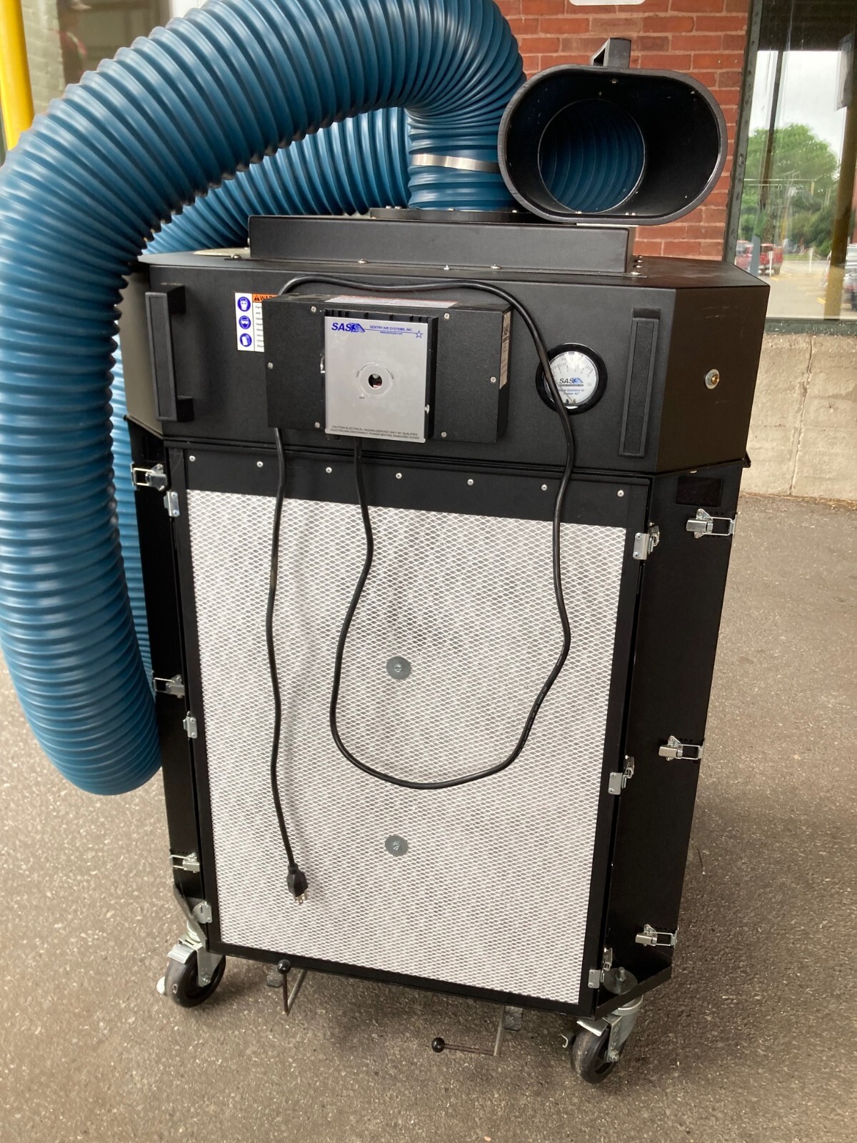 Sentury Air Systems Inc Model 500 Industrial Chemical Fume Extractor 