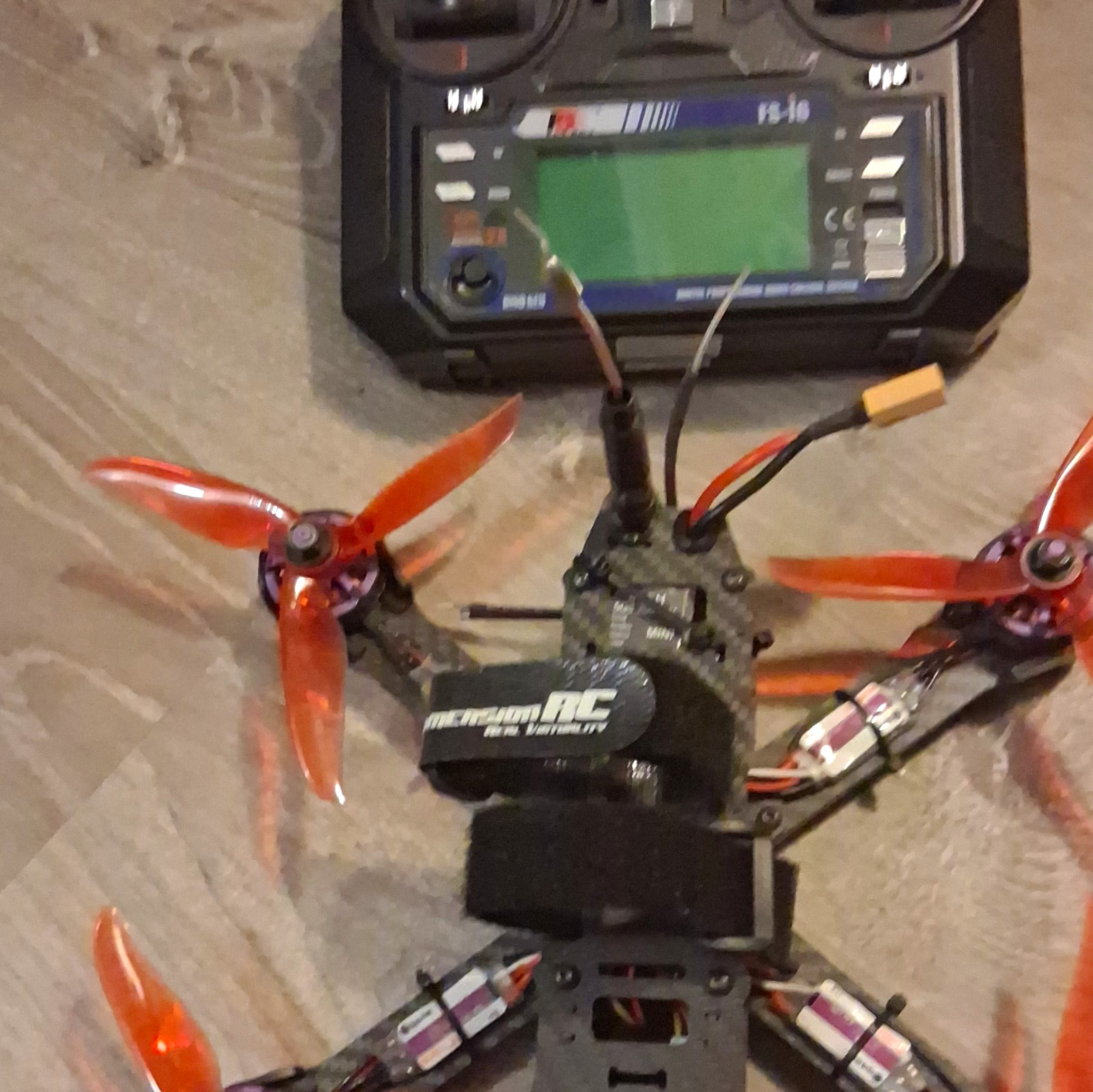 ImmersionRC FPV Hobby Grade Quadcopter Carbon Fiber Frame w/ Controller
