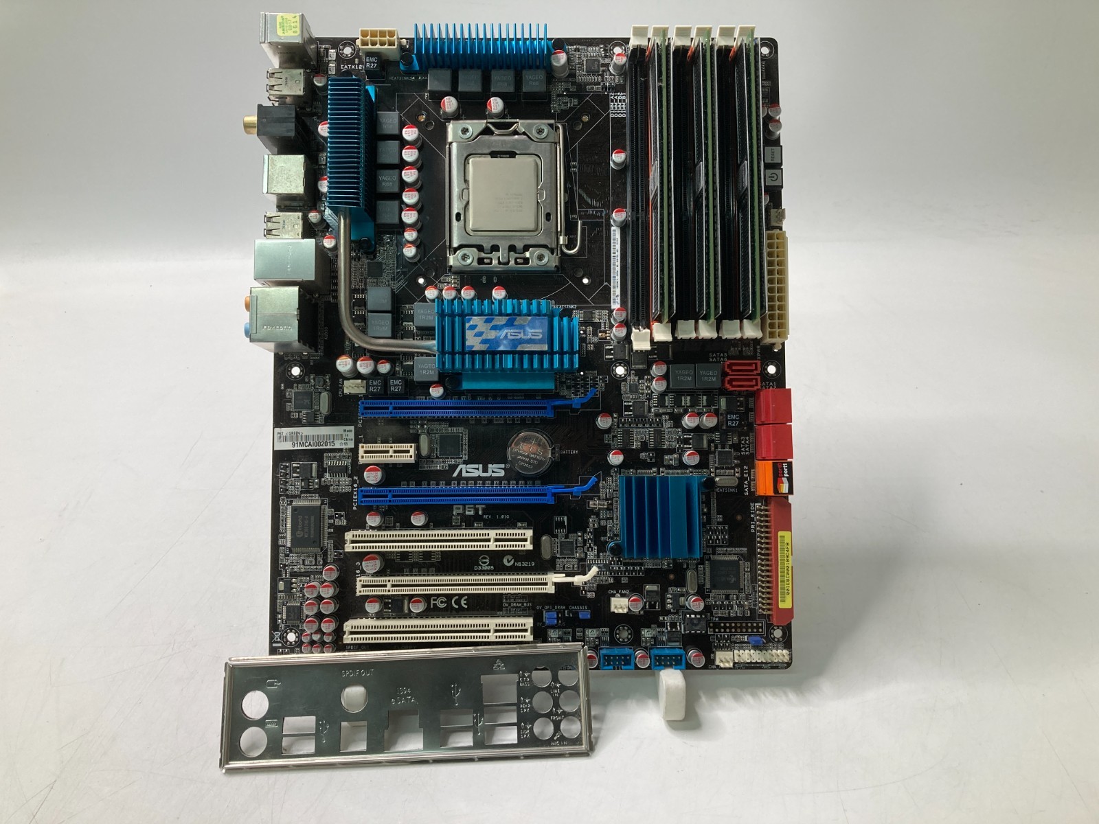 Asus P6T w/ LGA1366 i7-920 2.67GHz 6GB DDR3 Ram Motherboard