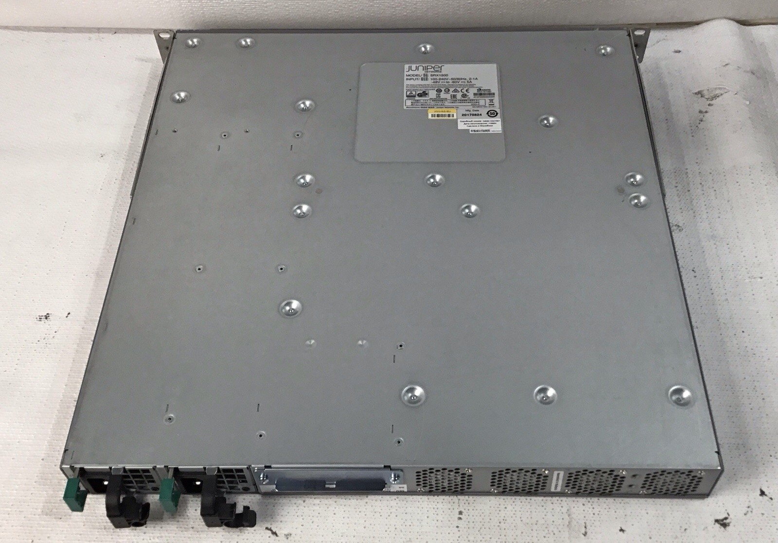 Juniper SRX1500 SRX1500-AC w/ 2x AC PSU