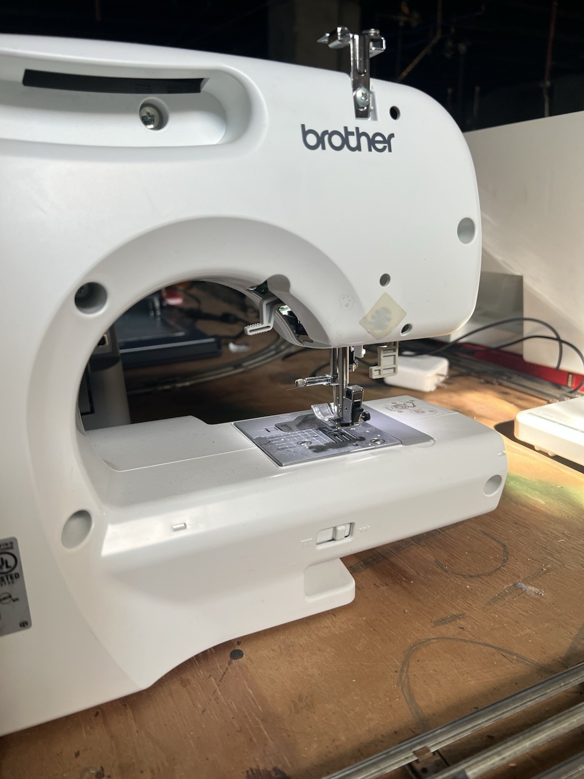 Brother CS-6000i Computerized Sewing Machine with Hard Cover & Extension Table