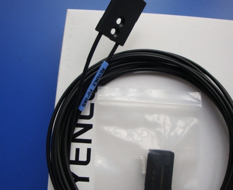 1PC Keyence FU-38 FU38 fiberoptic amplifier sensor New In Box