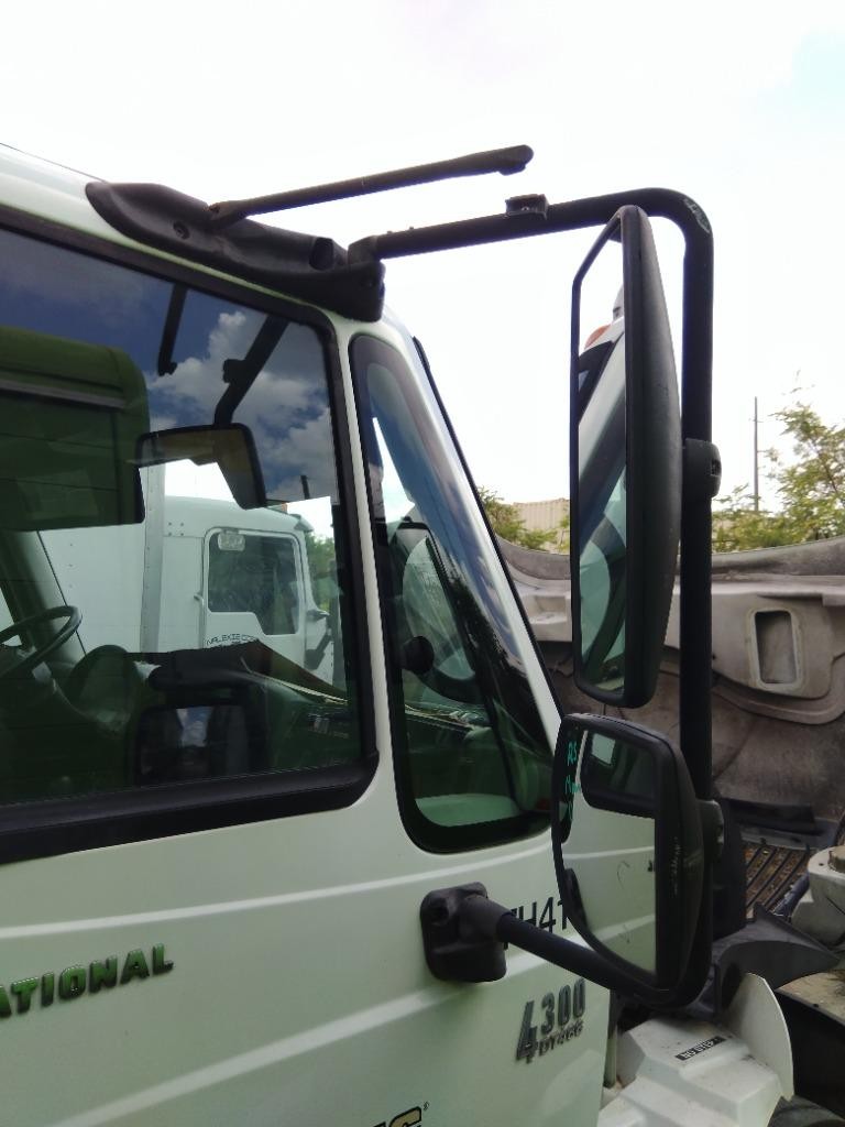 For 2007 INTERNATIONAL 4300 CAB/DOOR MIRROR Right ,  FL
