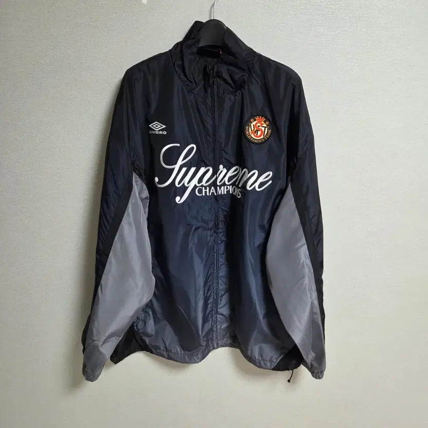 Supreme x Umbro Gradient Track Jacket Black L Official
