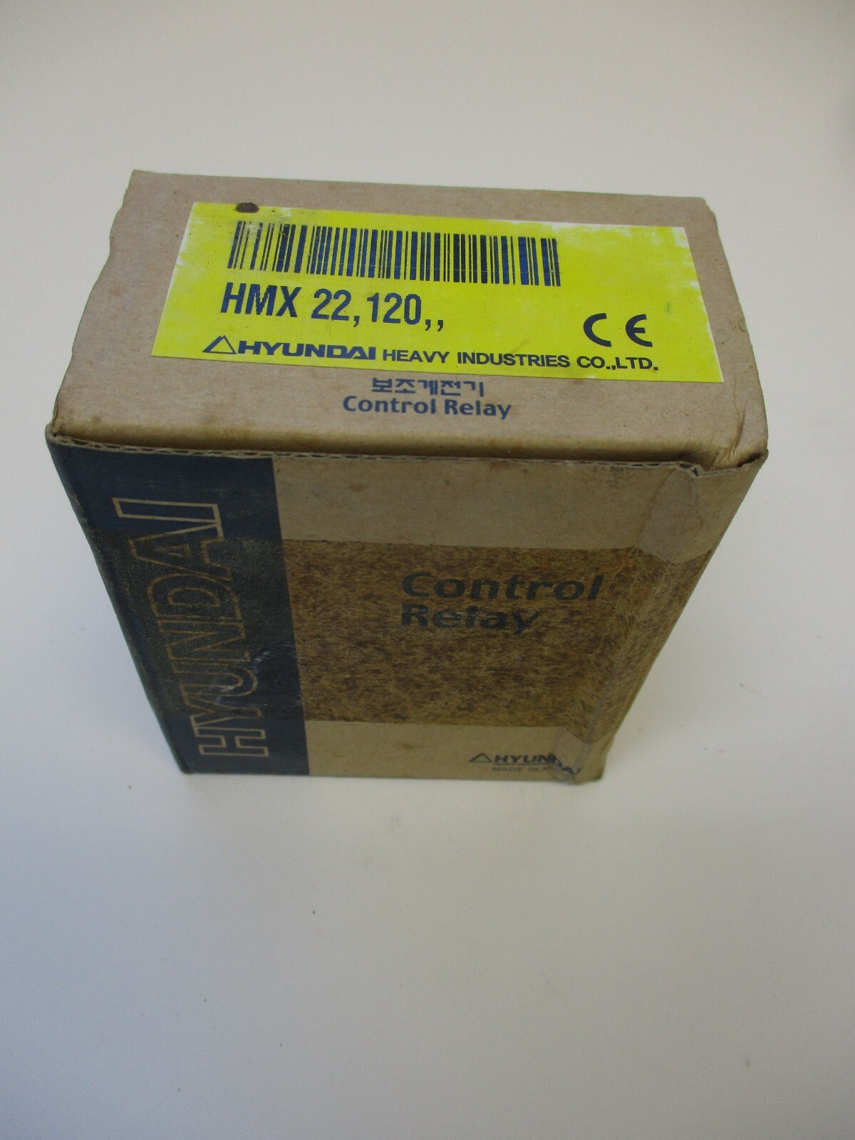 HYUNDAI P/N HMX 22, 120, CONTROL RELAY NEMA A300-P150, GENERAL PURPOSE, DIN RAIL