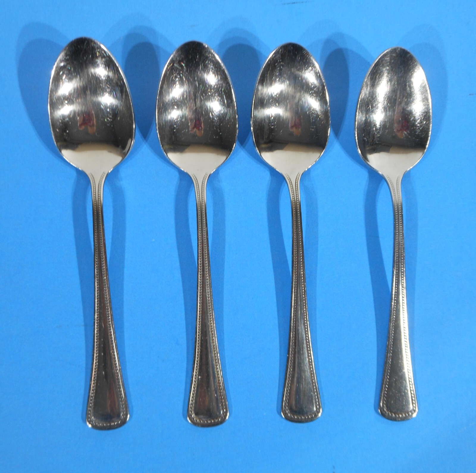 4 ONEIDA LTD 1881 ROGERS NEEDLEPOINT/BEADED ARTISTRY SS TEASPOONS 6-1/4" VGC B