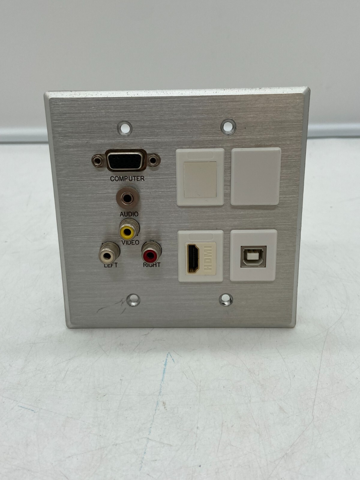 Rapid Run Integrated VGA HD15 3.5mm RCA Audio HDMI Video Wall Plate Free S/H