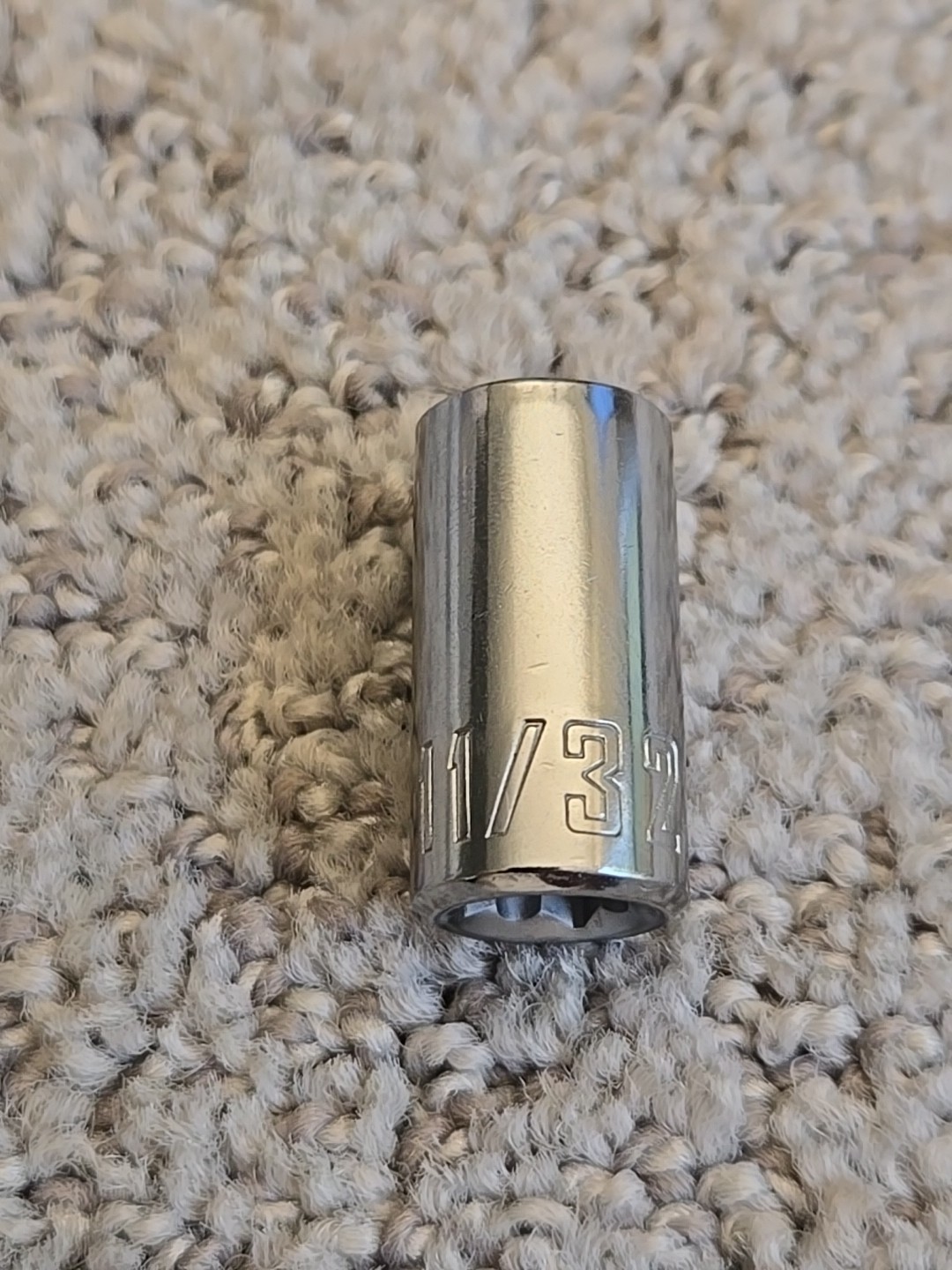 Craftsman CMMT43496 11/32" 6pt Socket 1/4" Drive  A11