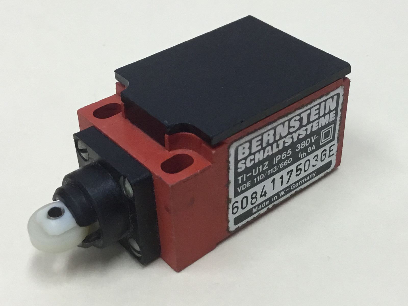 Bernstein - P/N: TI-U1Z- IP65 - Roller Switch - UNUSED