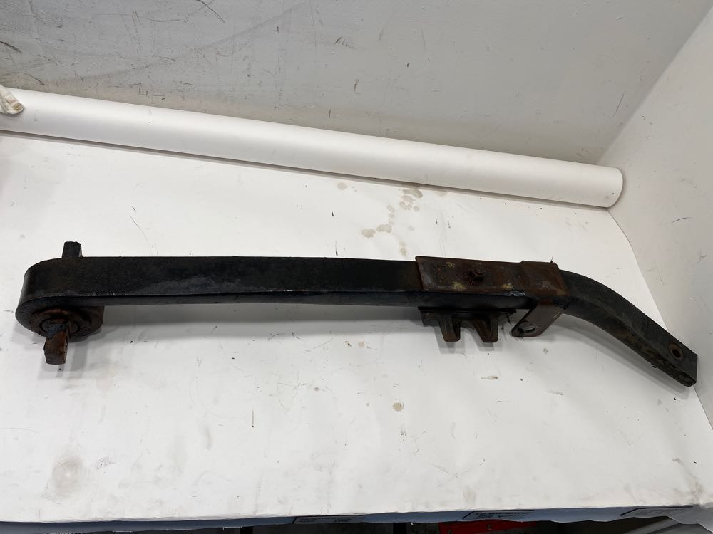 Freightliner Cascadia Leaf Spring A1616413001 (632-14804)