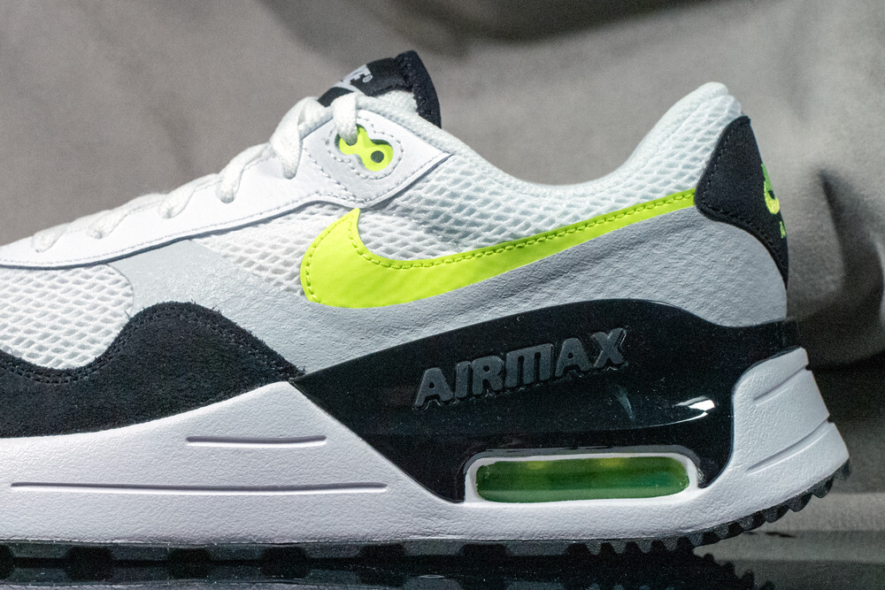 NIKE AIR MAX SYSTM shoes for men, NEW & AUTHENTIC, size 10