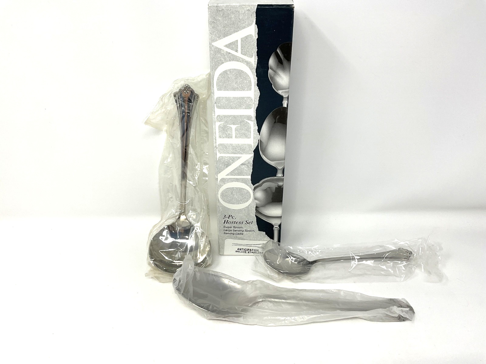(C) Oneida Deluxe Stainless “Anticipation” 3-Pc. Hostess Set New in Box