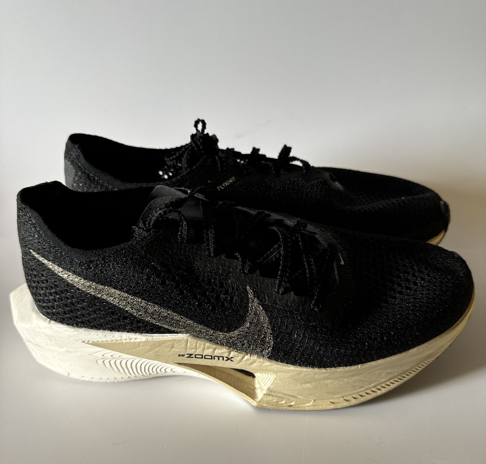 Nike Vaporfly 3 Unisex Mens 10/Womens 11.5 Road Racing Running Shoes DV4130-002