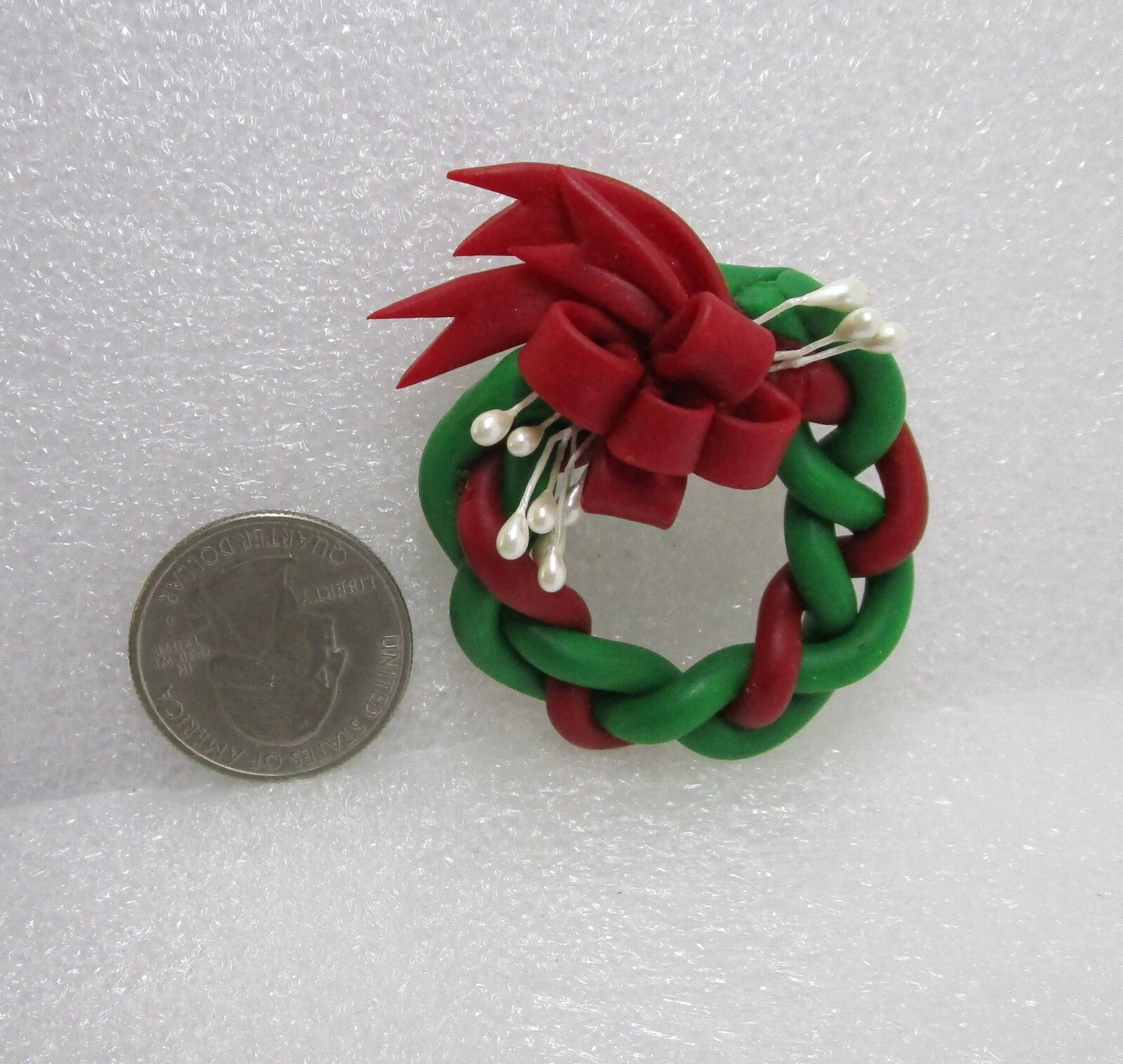Gone Troppo Handcrafted Clay Christmas Wreath Pin