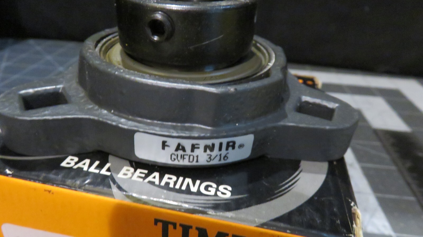 Timken GVFD 1-3/16 3-Bolt Flanged Mounted Bearings Eccentric Locking Collar
