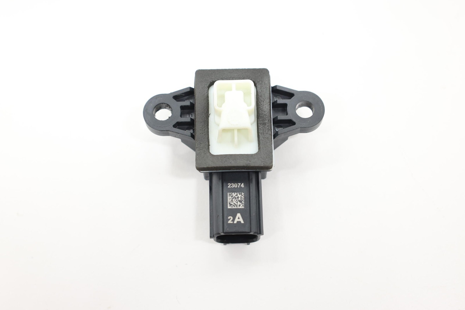 2023 - 2025 HYUNDAI IONIQ 6 FRONT RIGHT OR LEFT AIRBAG SENSOR OEM 95930O6000