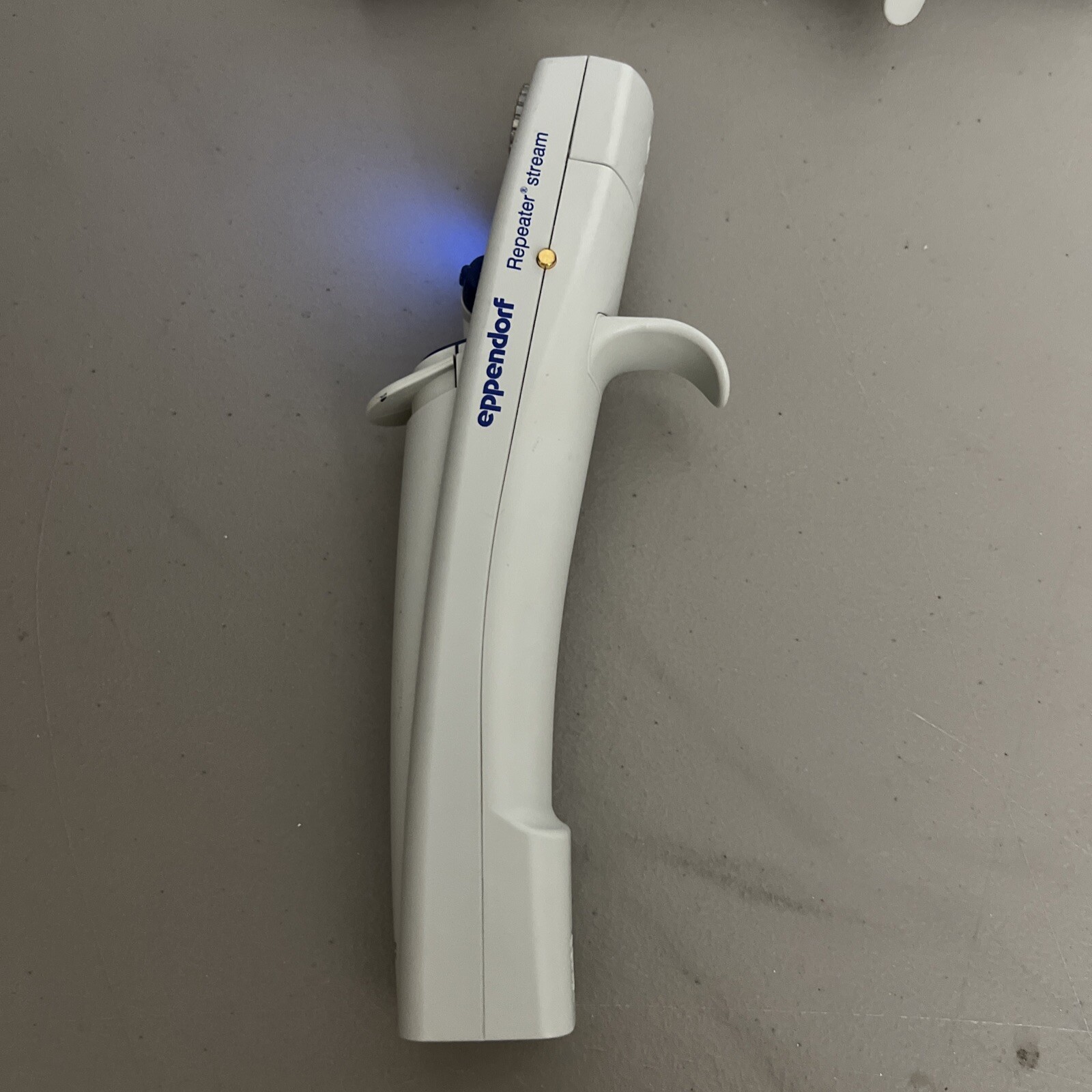 Eppendorf Repeater Stream Electronic Multi-Dispenser Pipette bundle- No Charger