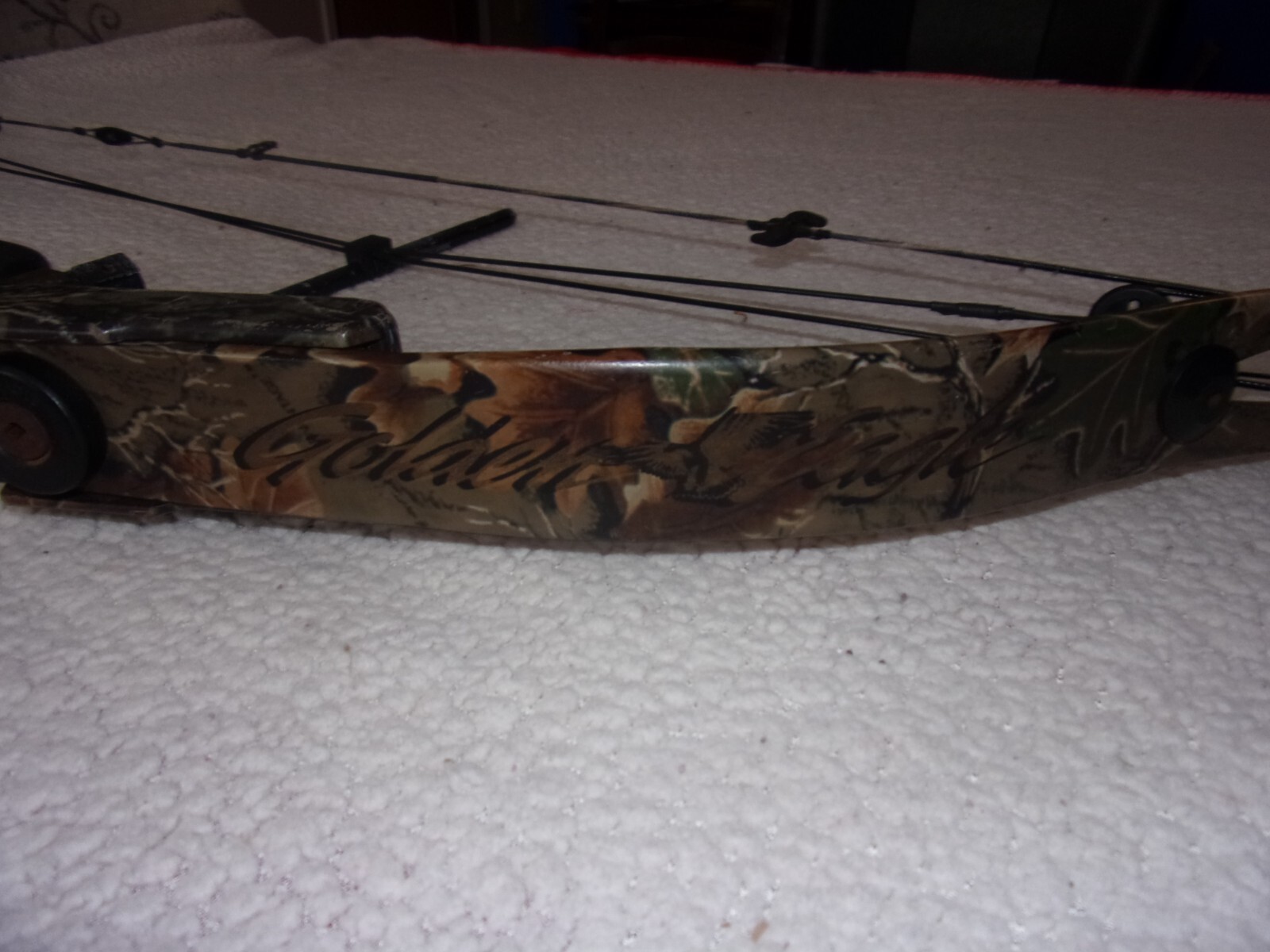 Golden Eagle Falcon Flame Compound Bow