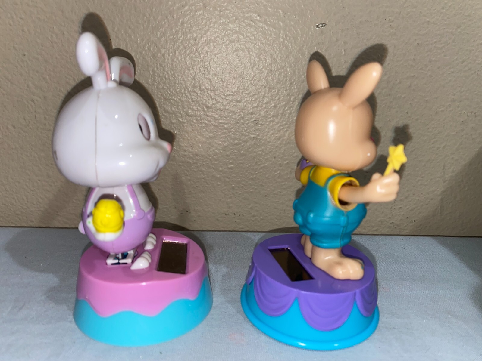 Lot Pair Solar Powered Dancing Easter Bunny Chick in Egg Holding eggs (ToteBBB)