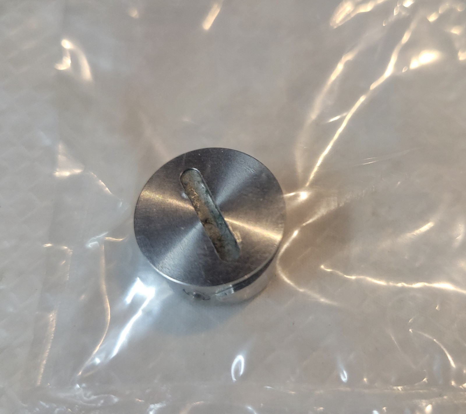 Apple Keyboard A1255 Replacement Battery Cover Screw-In Metal Cap Silver